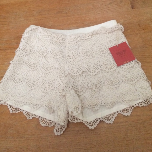 Ivory lace shorts