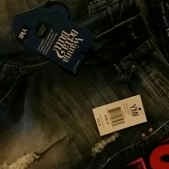 Jeans - Picture 2 of 4