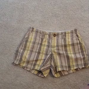 Oldnavy . Yellow and lilac plaid shorts. Size 0