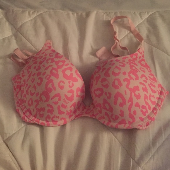 PINK Victoria's Secret Outerwear - PINK bra