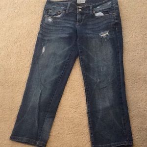 Aeropostale capri junior jeans. Barely worn.