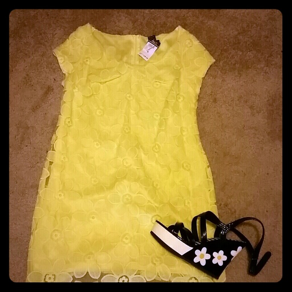 BRAND NEW Vintage-Mod Inspired dress