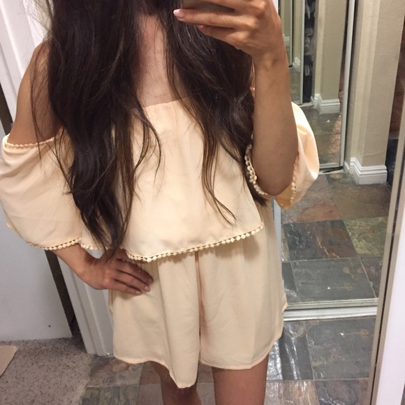 ✖️SOLD✖️Peach Off The Shoulder Pom-Pom Romper - Picture 4 of 4