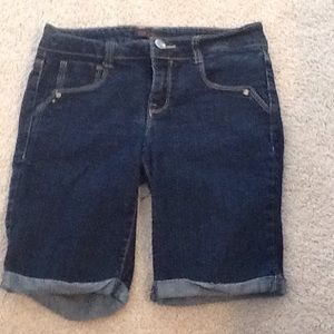 Glo jeans , bermuda style . Junior size 5
