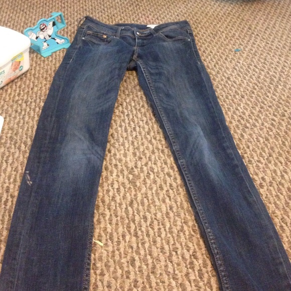 Skinny jeans