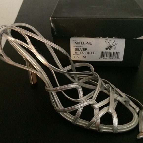 ⚡️SALE⚡️BCBG MaxAzria Silver Leather Strappy Heels - Picture 2 of 3