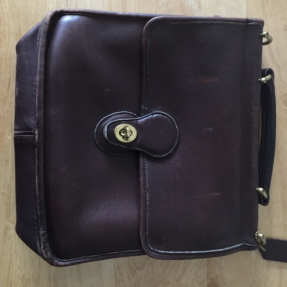 Vintage Coach Brown Leather Willis Crossbody