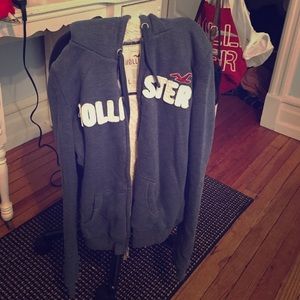 Hollister zip up