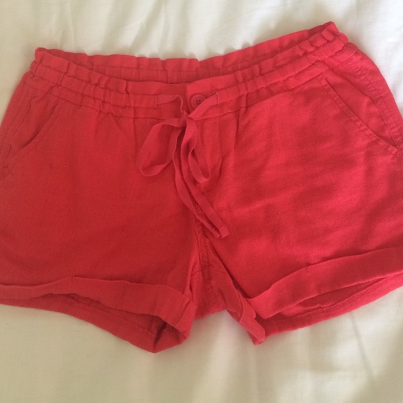 🚫BUNDLED🚫Cute Red Linen Shorts - Picture 2 of 4
