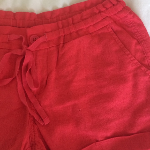 🚫BUNDLED🚫Cute Red Linen Shorts - Picture 3 of 4