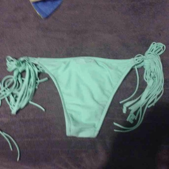 TRADED - Picture 1 of 3