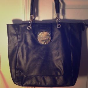 Apt. 9 black leather purse
