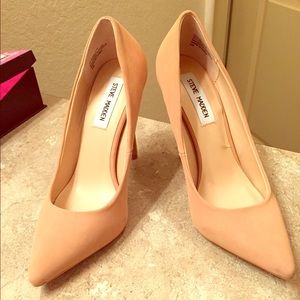 Steve Madden pumps