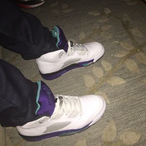 Jordan retro 5 grapes