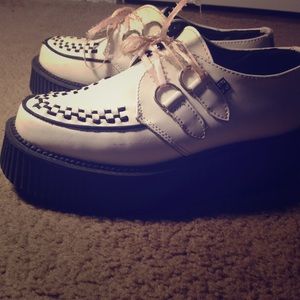 White creepers