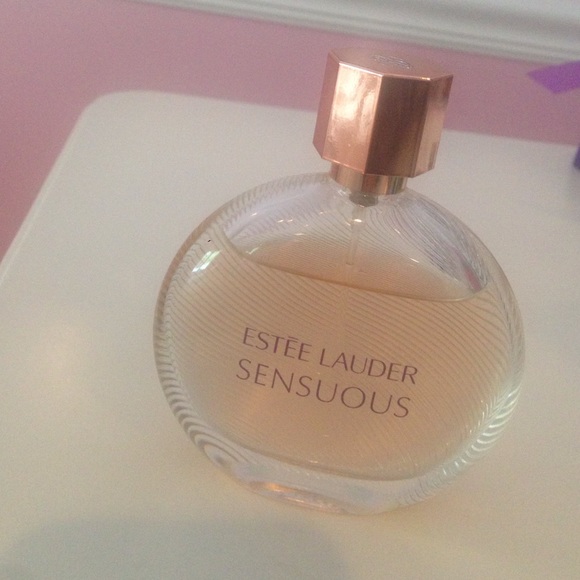 Estēe Lauder Sensuous Eau de Parfum 💕💕💕