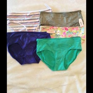 Victoria secret hip hugger panties