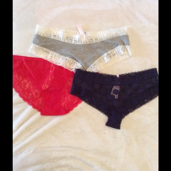 3 pr lace Victoria secret panties
