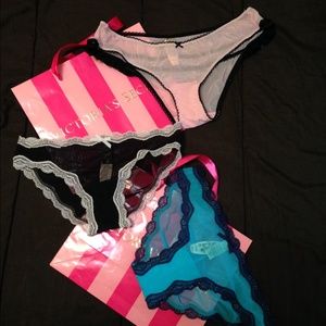 Victoria's Secret Lace Panties / NWT Small