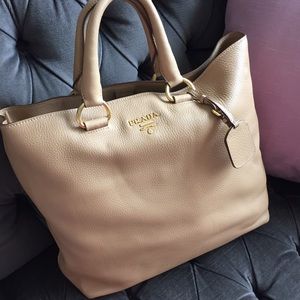 💯Authentic New Prada Caramel Executive Tote Bag