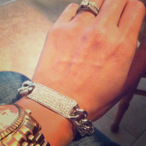 Chain sliver Bracelet** SOLD**