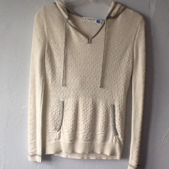 Sparrow Pullover Hooded Sweater