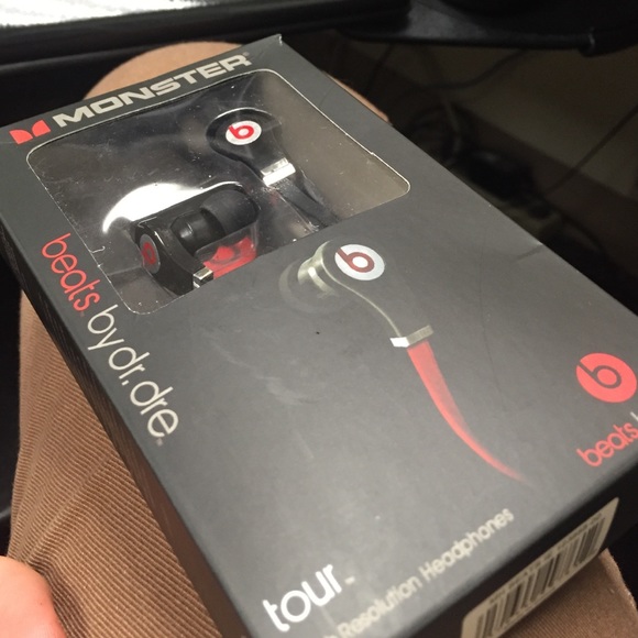 Beats earbuds