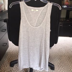 BB Dakota grey cross back tank!