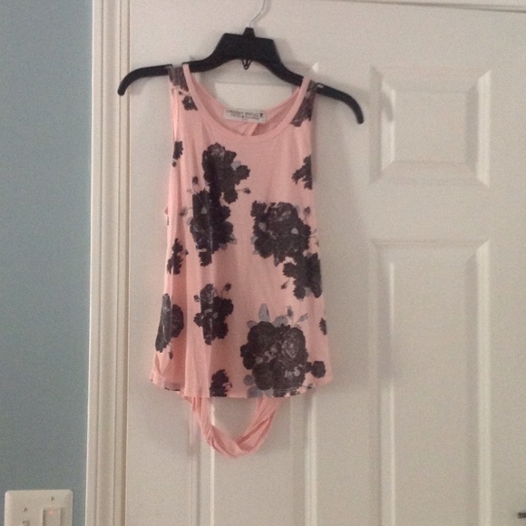 Pink rose Top with Open Back - Picture 1 of 2