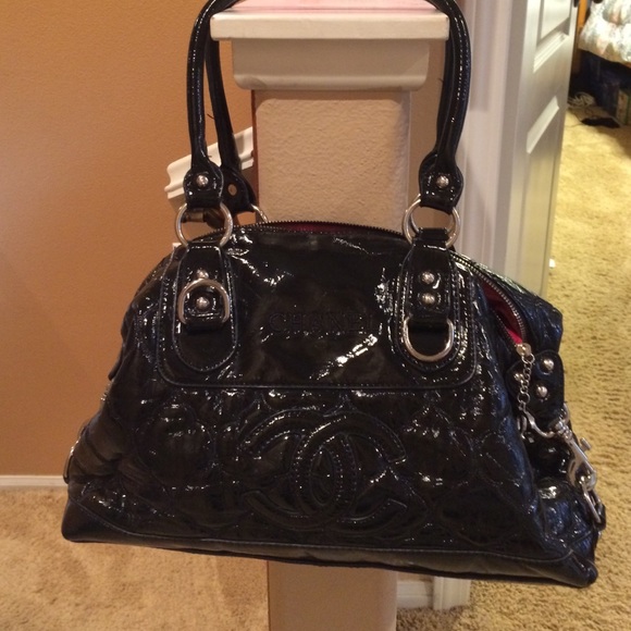 Black purse