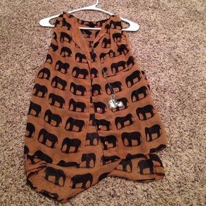 Elephant lover top