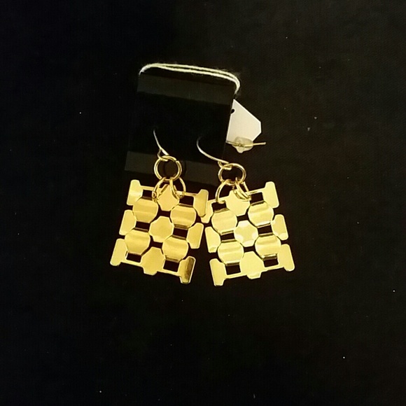 Gold square link earrings.
