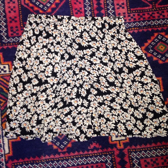 daisy print brandy skirt