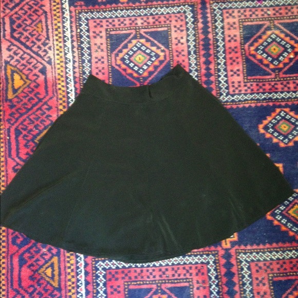 pleated black brandy skirt