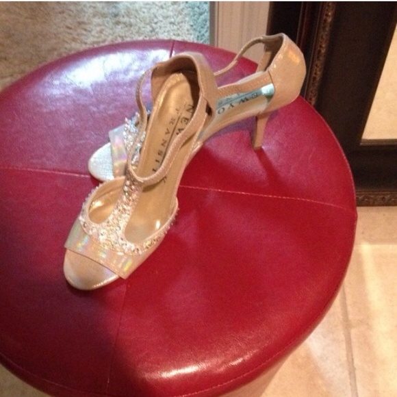 Beige Formal Heels - Picture 2 of 2