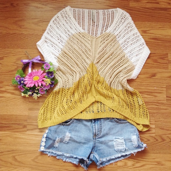 Crochet Top - Picture 1 of 3
