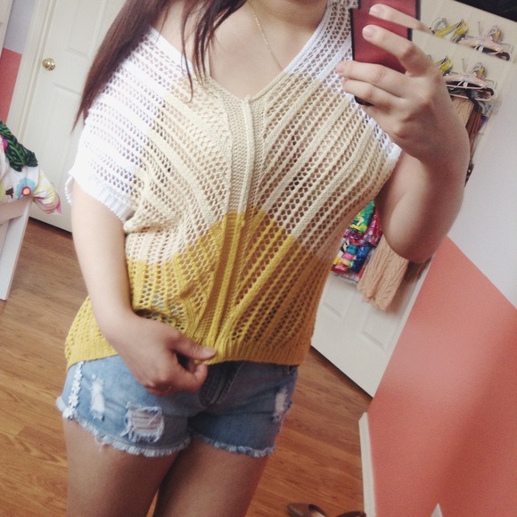 Crochet Top - Picture 3 of 3