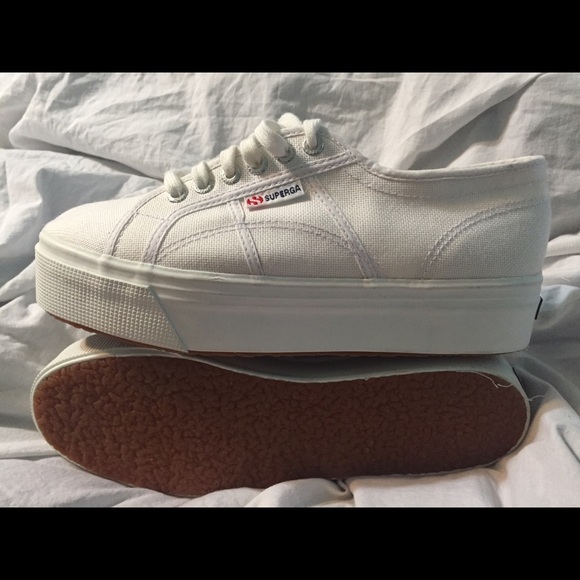 Platform shoes (white)
