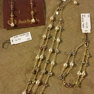 Premier Designs necklace earrings and bracelet set