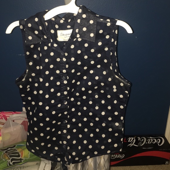 Aeropostale front tie button up crop top