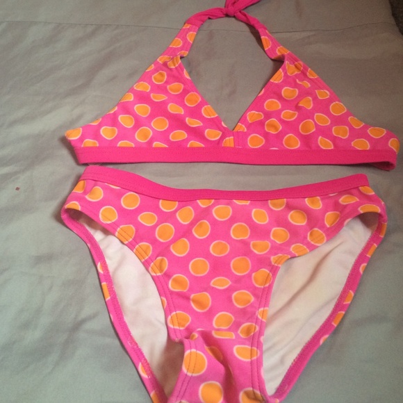 Bathing suits - Picture 2 of 2