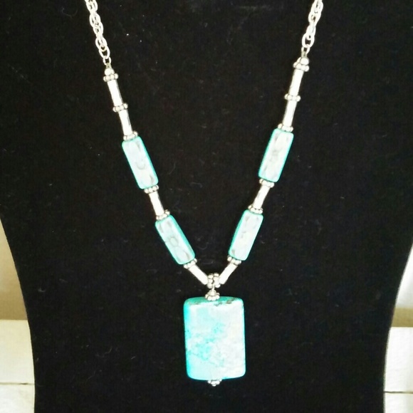 Silver and turquoise necklace - Picture 2 of 3