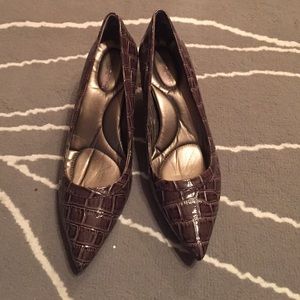 Cute crocodile pumps