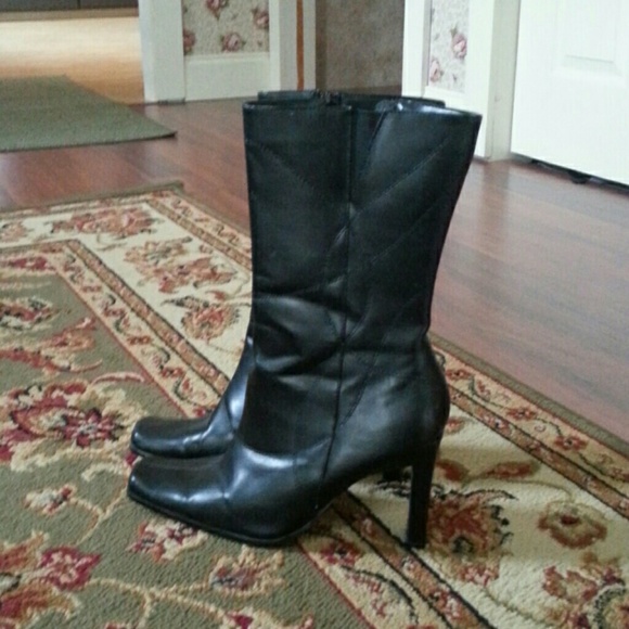 Black dress boots