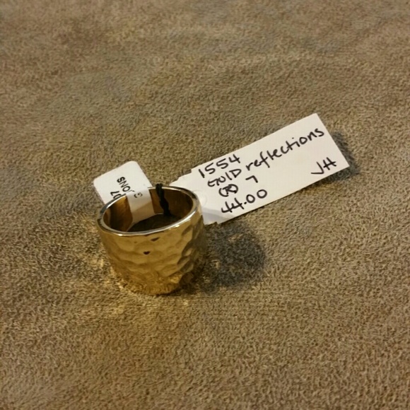 Premier Designs gold tone ring