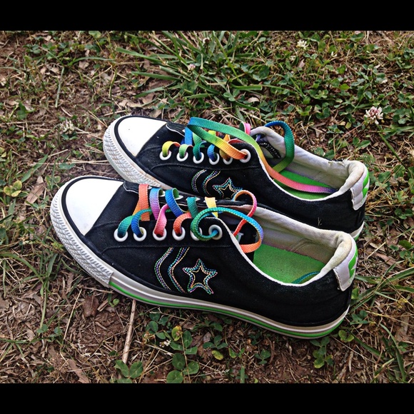 SUPER CUTE CONVERSE