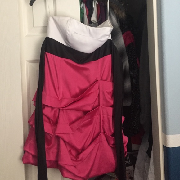 Strapless short dress