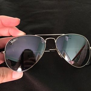 Brand new ray ban aviators.