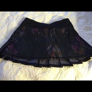 Lululemon size 4 pace setter skirt