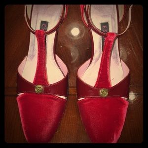 SOLD! VINTAGE LEATHER AND SUEDE SEXY ESCADA HEELS